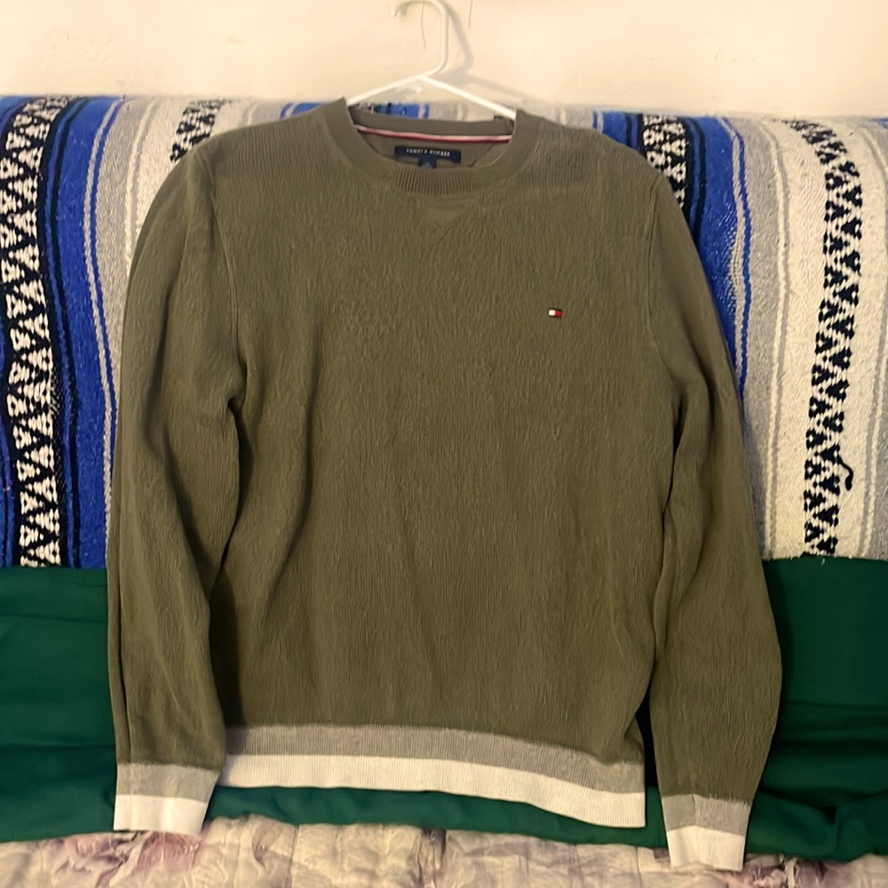 Tommy Hilfiger sweater